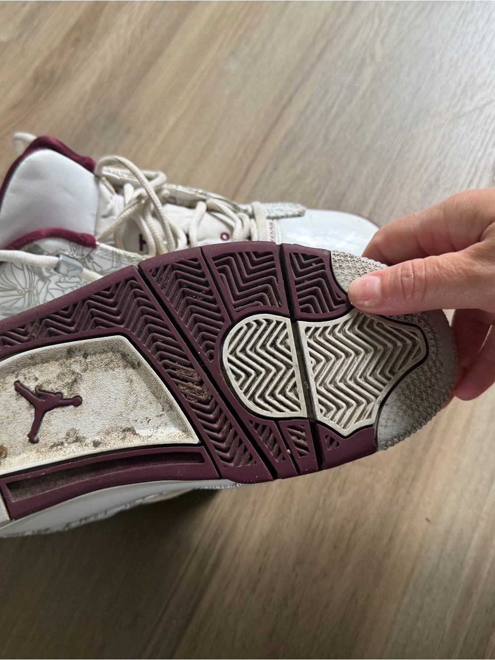 Nike - Picture 3 of 4